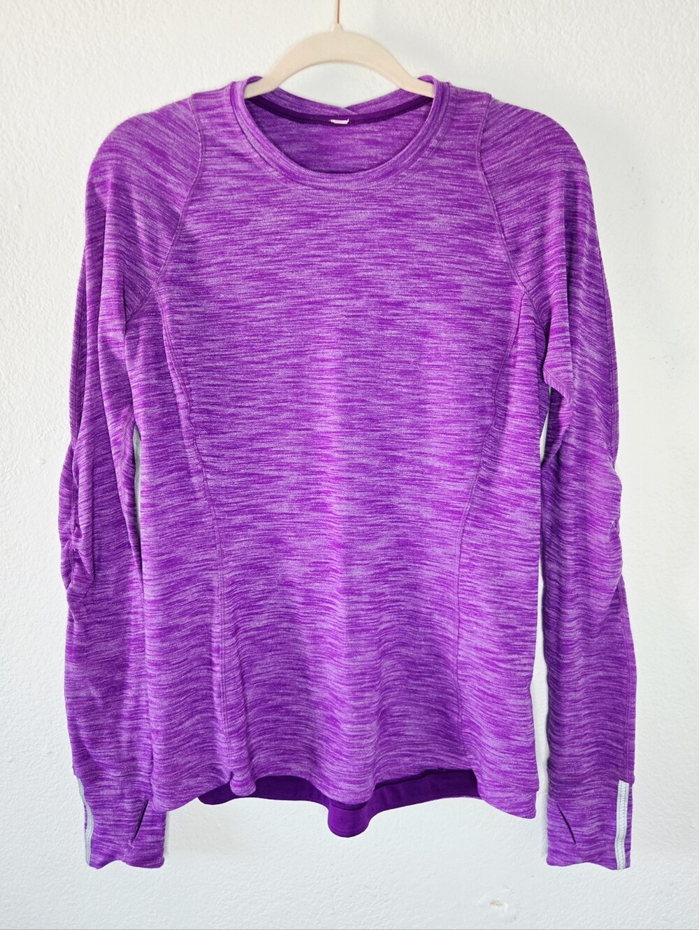 Lululemon Purple Space-Dye Longsleeve Top Thumbholes Zippered Rear Pocket sz 10